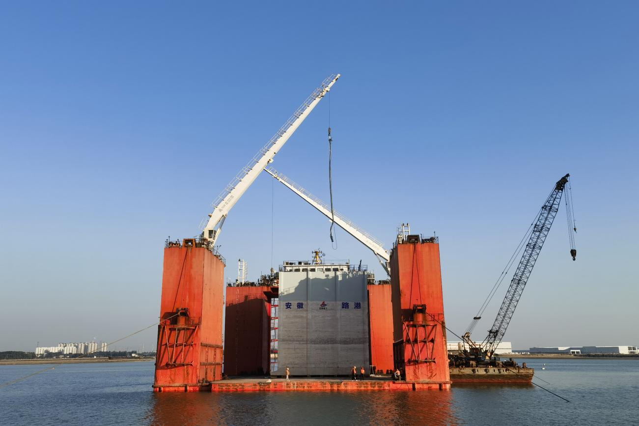 安徽路港欽州港12#泊位工程。 安徽路港欽州港12#泊位工程。