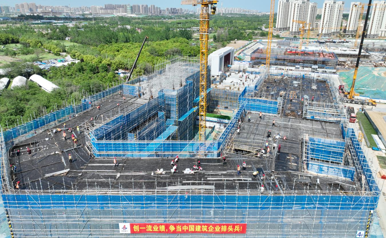 安徽三建合肥一中淝河校區項目。安徽建工集團供圖 安徽三建合肥一中淝河校區項目。安徽建工集團供圖