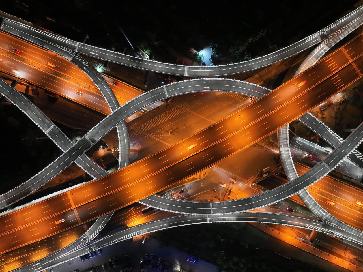 安徽路橋宿松路快速化改造工程6標(biāo)。安徽建工集團(tuán)供圖 安徽路橋宿松路快速化改造工程6標(biāo)。安徽建工集團(tuán)供圖