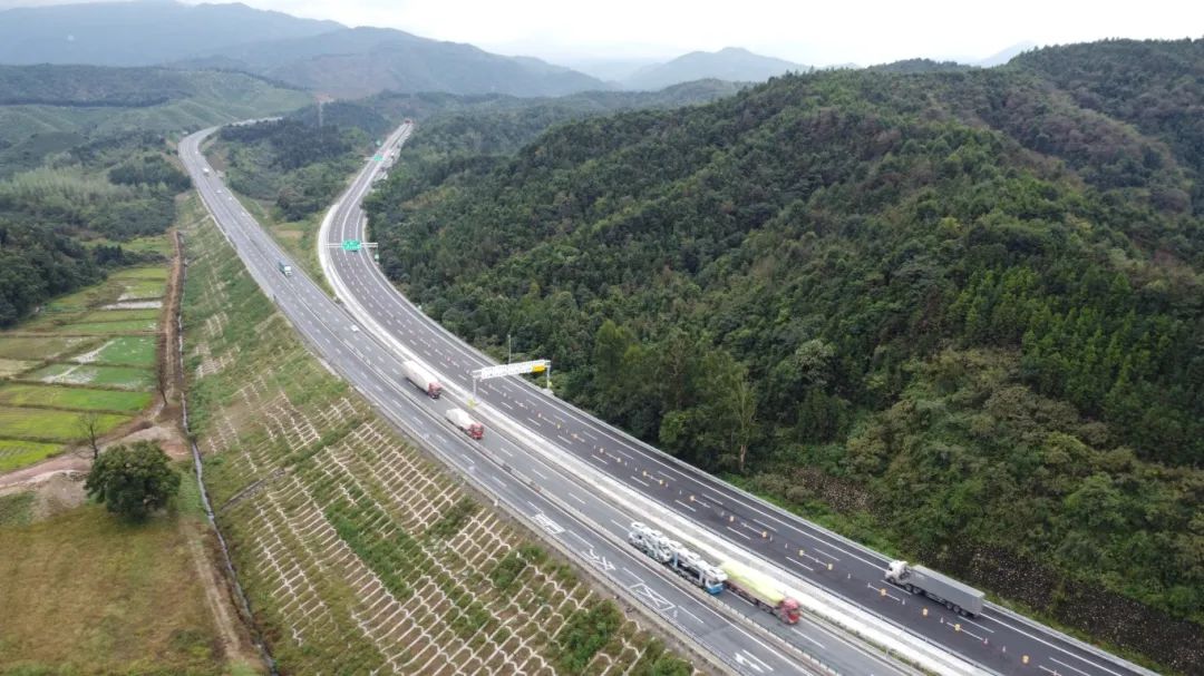 99ce3f9a2903856cef721c938e86823c.jpg 99ce3f9a2903856cef721c938e86823c.jpg